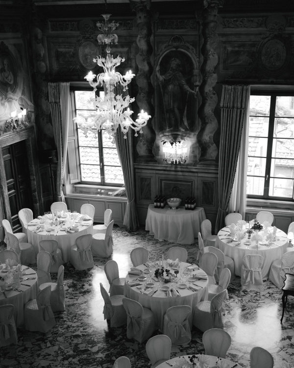 A Timeless & Intimately Elegant Tuscan Villa Wedding