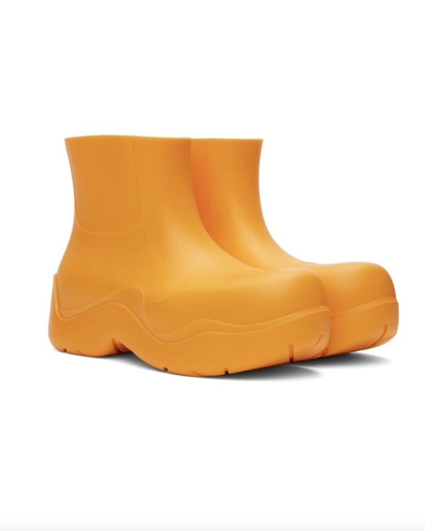 Bridal Shoes for a Beach Ceremony