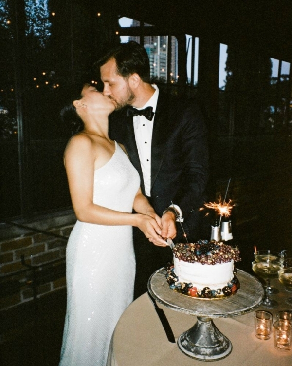 Best Wedding Cake Designs 2022 | Trendy Simple, Modern Wedding Cakes