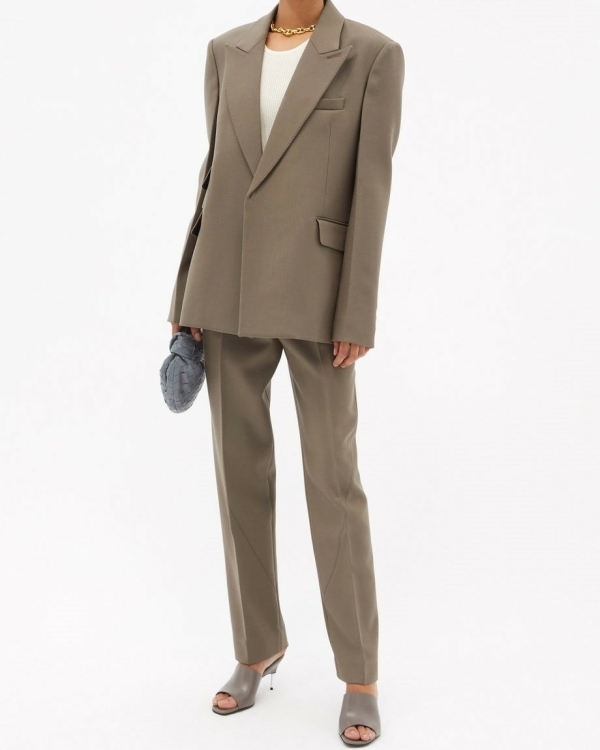 Top 11 Monochromatic Suits For Womens | Best Monochromatic Paint Suits, Photos | For Wedding Guest