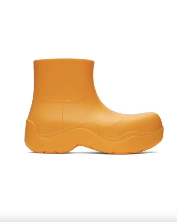 Bridal Shoes for a Beach Ceremony