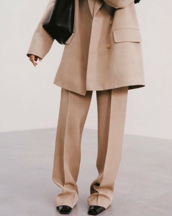 Top 11 Monochromatic Suits For Womens | Best Monochromatic Paint Suits, Photos | For Wedding Guest