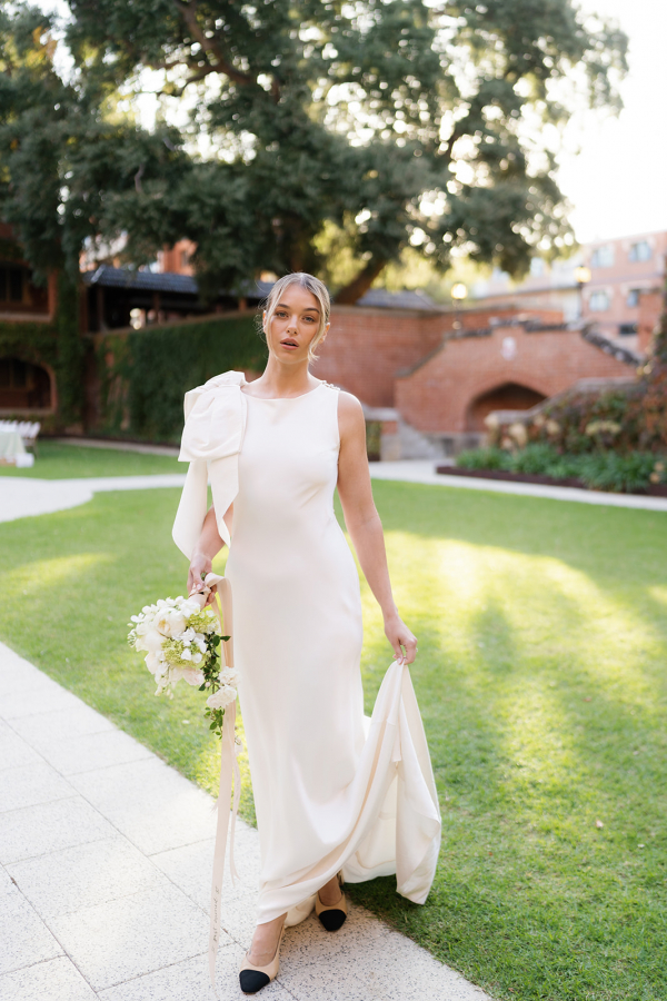 An Autumn Wedding Editorial | Embracing Tranquil Days, Starlit Dining, and Gentle Transitions