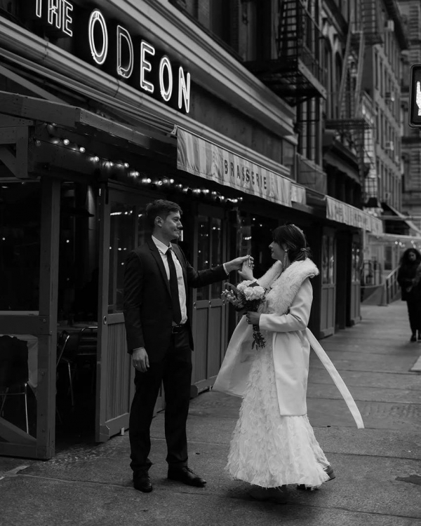 Airbnb Wedding in the Hamptons | Interview with the bride about all the details