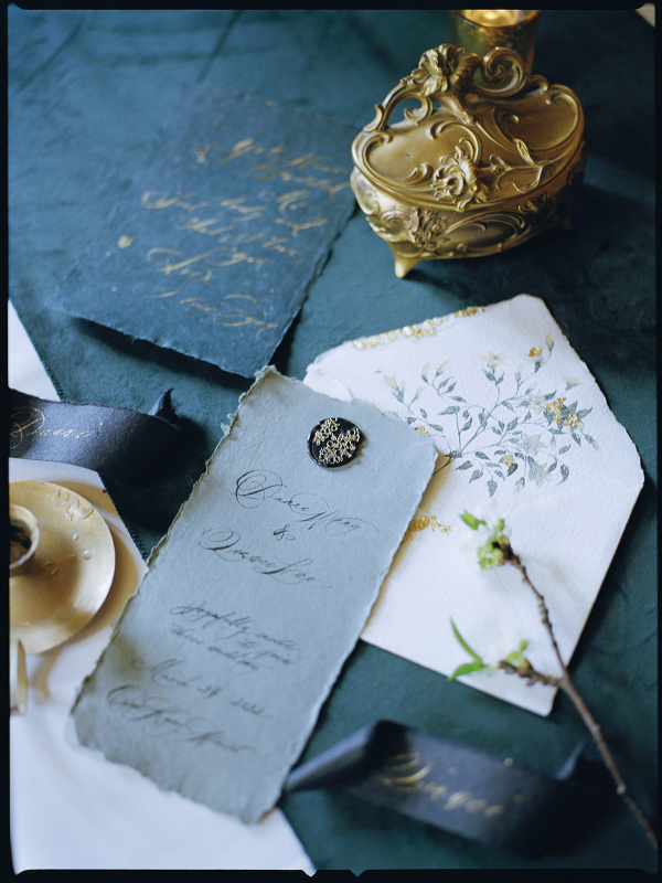 Photographers Lola Rong