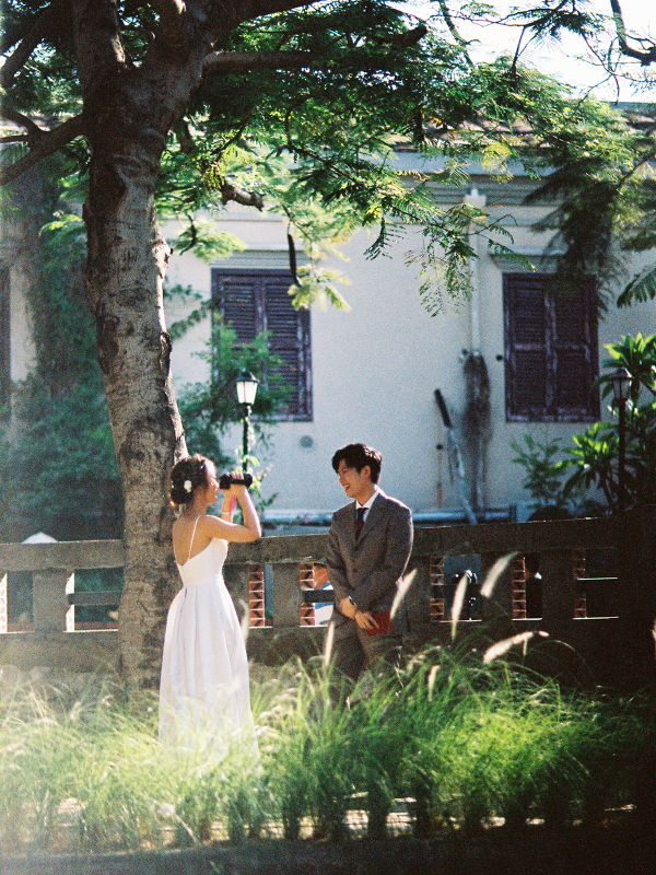 Photographers Lola Rong