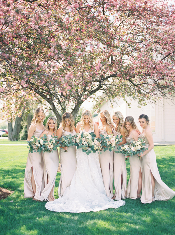 Photographers Courtney Sinclair