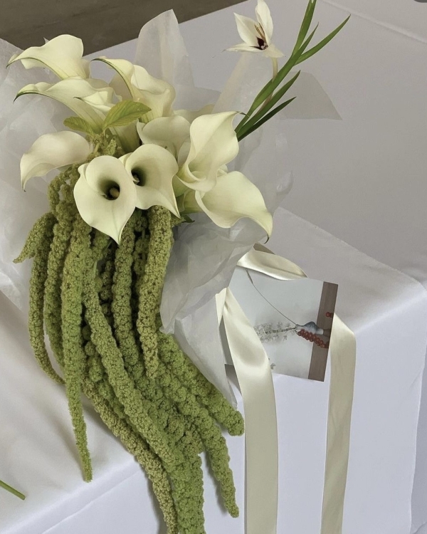 Calla Lily Arrangement Inspo | Beautiful Calla Lily Wedding Bouquets