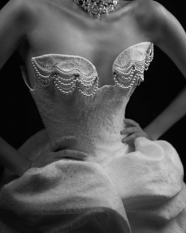 Bridal Trend: Voluminous Hips