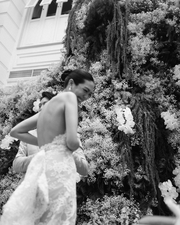 Chic Bangkok Wedding | Gorgeous Blueberry Wedding Cake