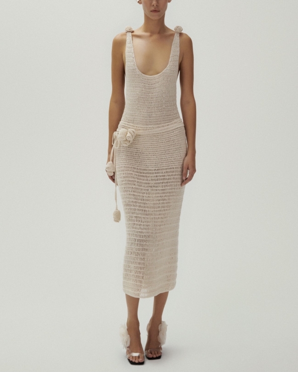 Beautiful Honeymoon Dresses | Find Your Perfect Gown for Tropical Getaway