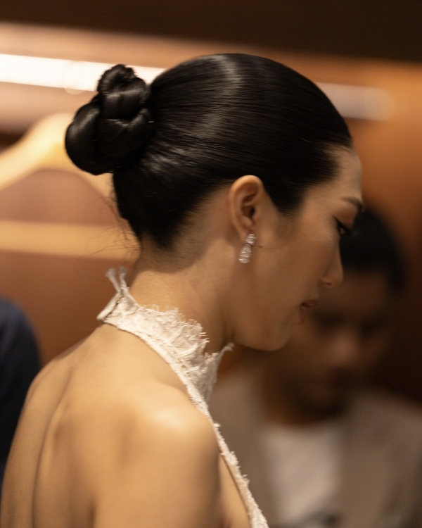 Chic Bangkok Wedding | Gorgeous Blueberry Wedding Cake