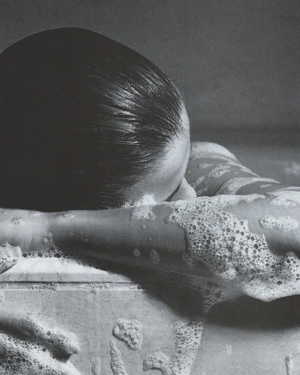 How to Pick Your Perfect Wedding Perfume