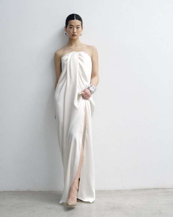 Beautiful and Trendy Wedding Dresses with Draped Details | Draped Bridal Inspiration
