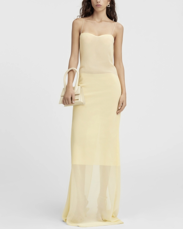 Beautiful Honeymoon Dresses | Find Your Perfect Gown for Tropical Getaway