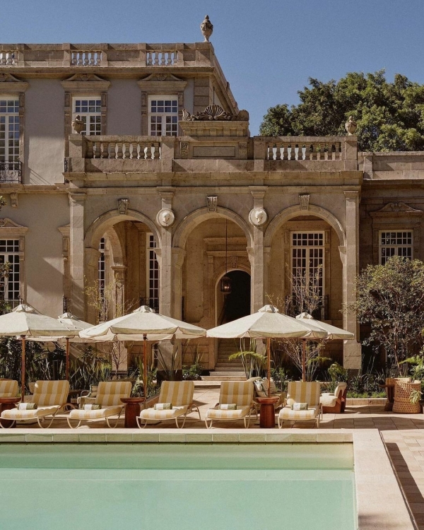 6 Apps to Help You Plan Your Perfect Honeymoon