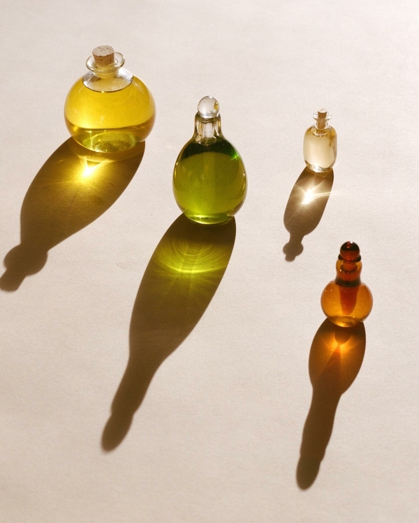 How to Pick Your Perfect Wedding Perfume