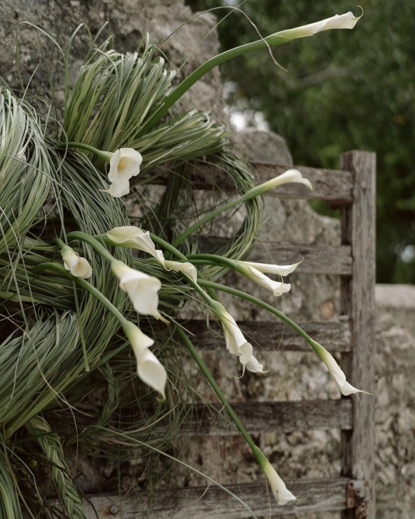 Calla Lily Arrangement Inspo | Beautiful Calla Lily Wedding Bouquets