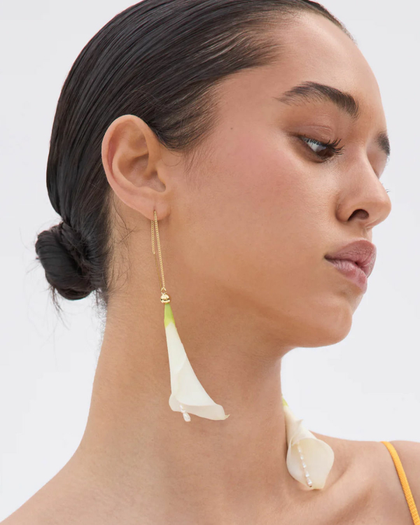 18 Elegant Flower Earrings