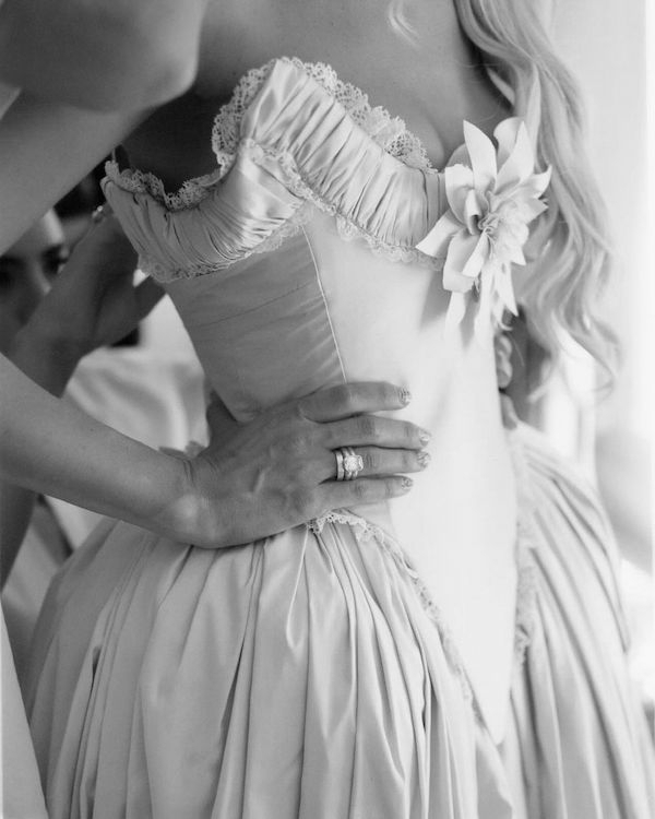 Bridal Trend: Voluminous Hips