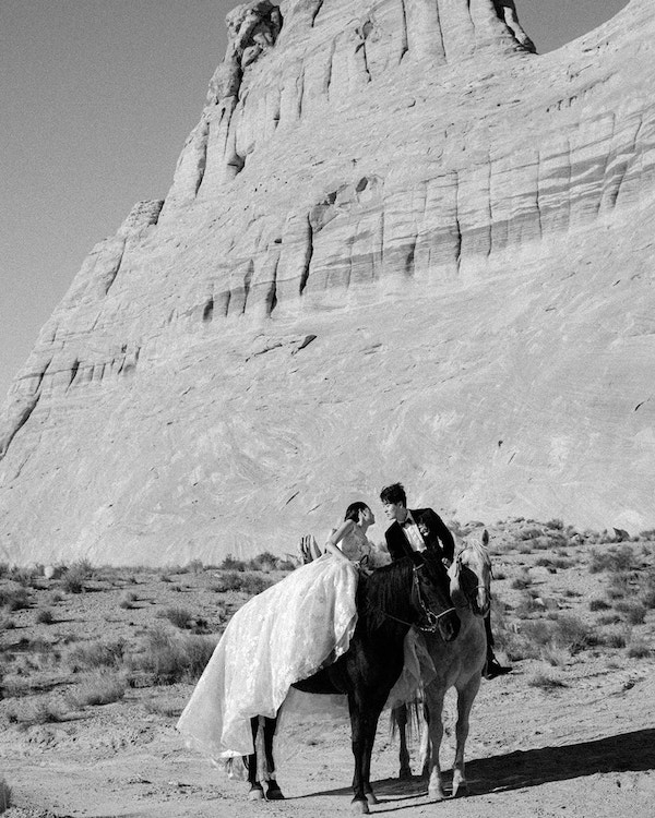 Gorgeous Wedding in the Silence of Ancient Stones of Amangiri
