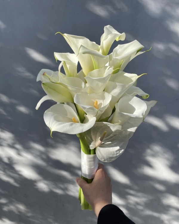 Calla Lily Arrangement Inspo | Beautiful Calla Lily Wedding Bouquets
