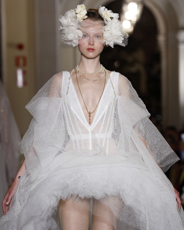 The Chicest Looks & Trends from the Spring '26 Bridal Collections