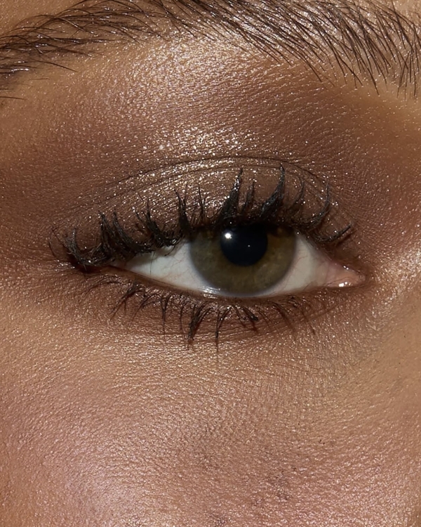 The Top Wedding Beauty Trends for 2025 According to Pinterest