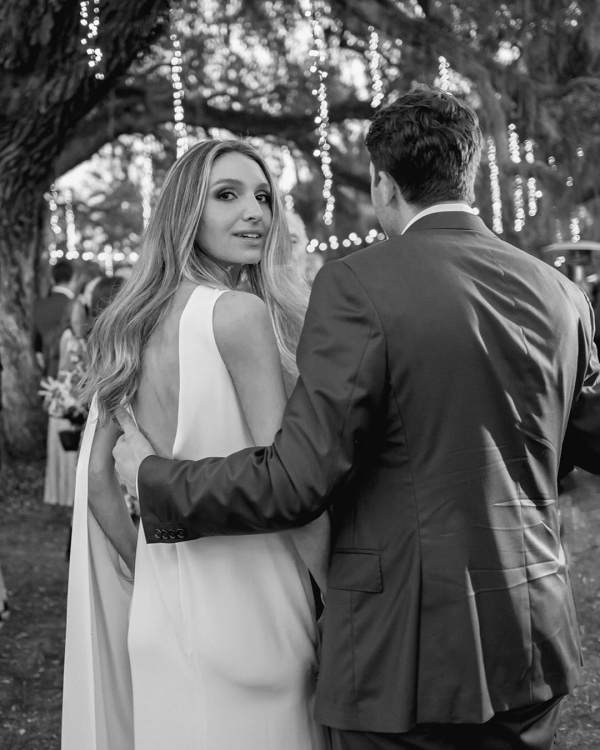 A Couple’s Guide to Wedding Photography Contracts: Image Rights, Timelines & Must-Knows