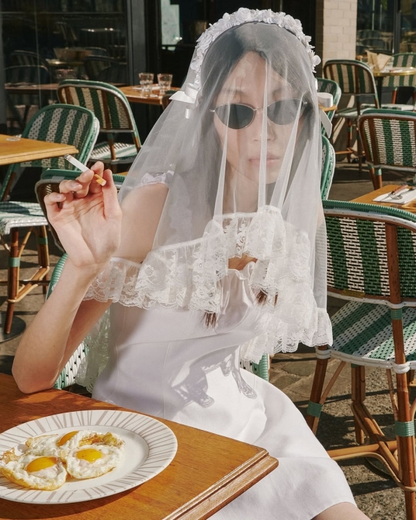 40 Fashionable Food-Infused Wedding Photography Ideas That Serve Style