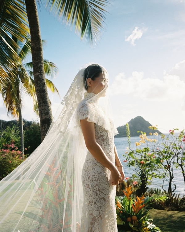 15 Best Wedding Photographers on the US East Coast | Professional Photography | Luxury Photographer and Videographer | Photo Studio