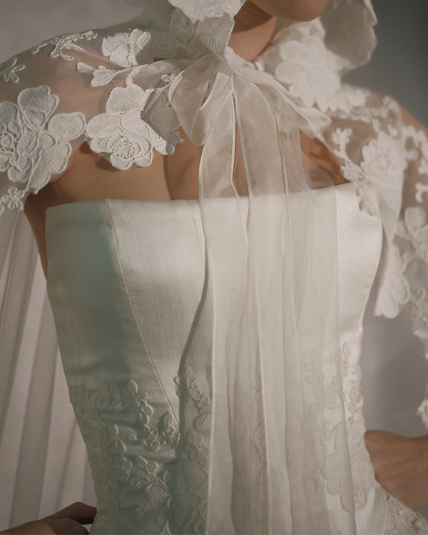 10 Ways to Style One Wedding Dress from Ceremony to Reception