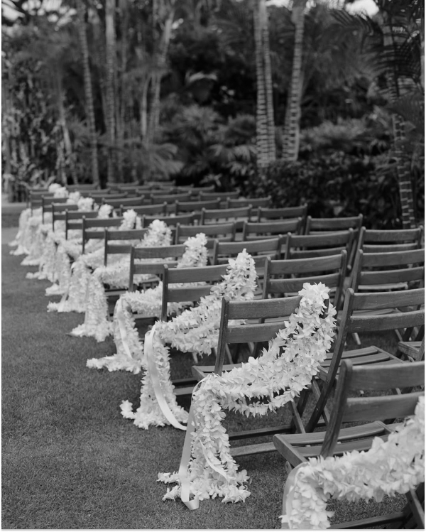 40 Creative Decor Ideas for a Tropical Wedding