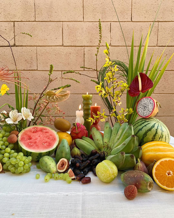 40 Creative Decor Ideas for a Tropical Wedding