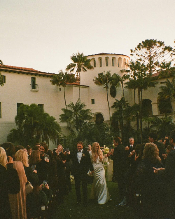 10 Must-Have Ceremony Photos According to Top Photographers