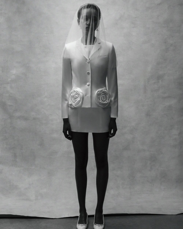 10 Ways to Style One Wedding Dress from Ceremony to Reception