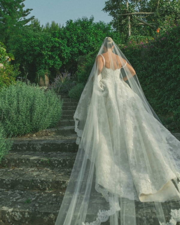 The Best Veils for Every Wedding Dress Style & Silhouette