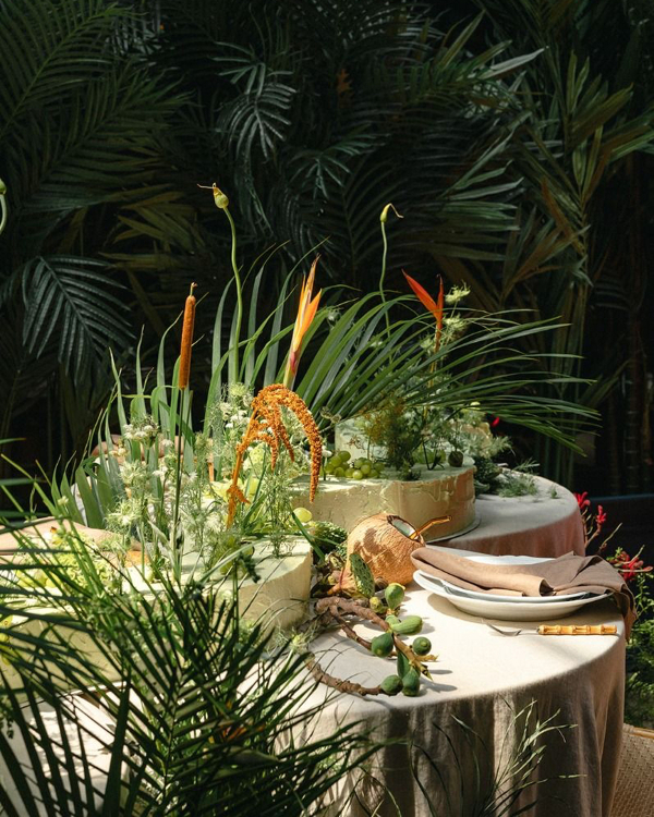 40 Creative Decor Ideas for a Tropical Wedding