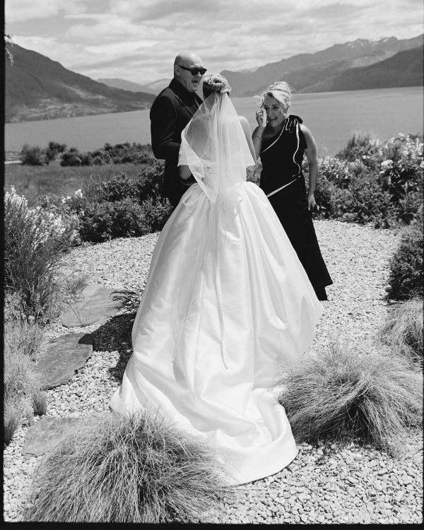 A High-End Wedding Amongst New Zealand's Cinematic Mountains