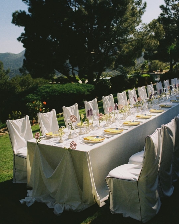 A Couple’s Guide to Wedding Photography Contracts: Image Rights, Timelines & Must-Knows