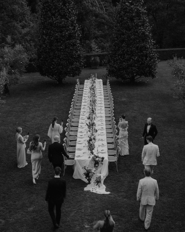 Splitting the Wedding Bill: Who Pays for What in Modern Weddings?