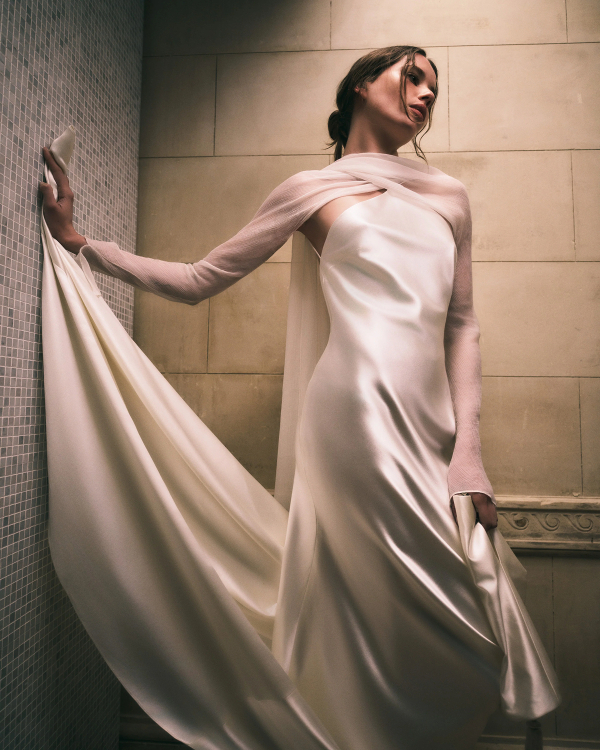 10 Ways to Style One Wedding Dress from Ceremony to Reception