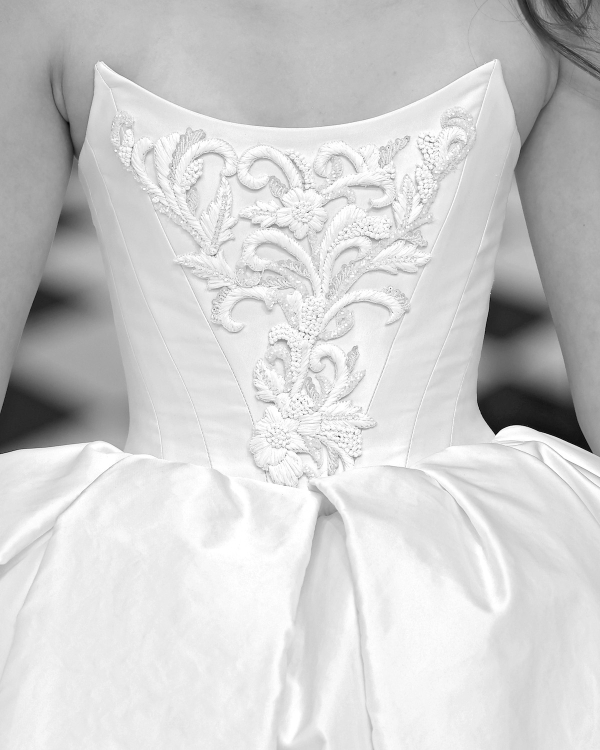 The Chicest Looks & Trends from the Spring '26 Bridal Collections