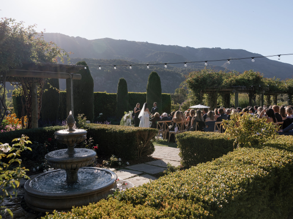 Photographers Hannah Bri