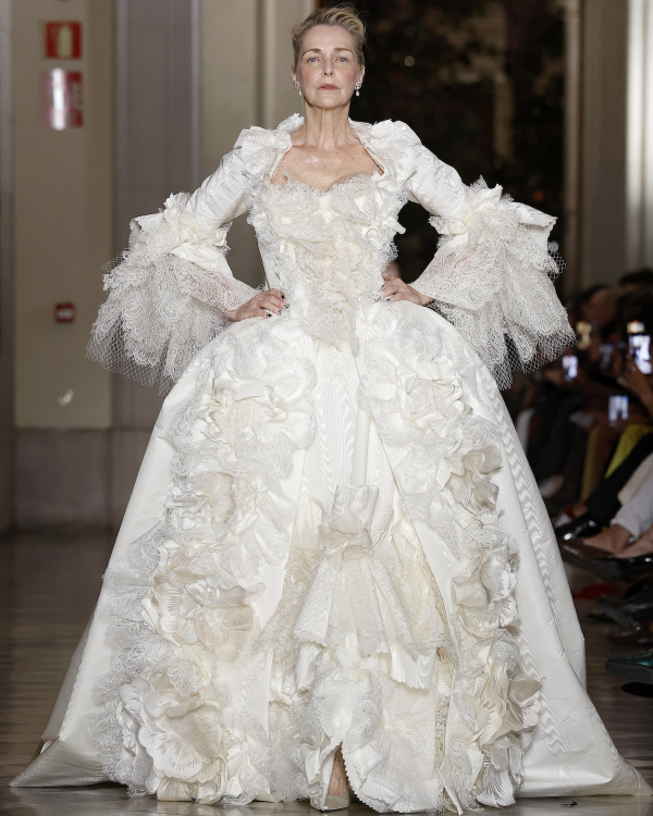 The Chicest Looks & Trends from the Spring '26 Bridal Collections