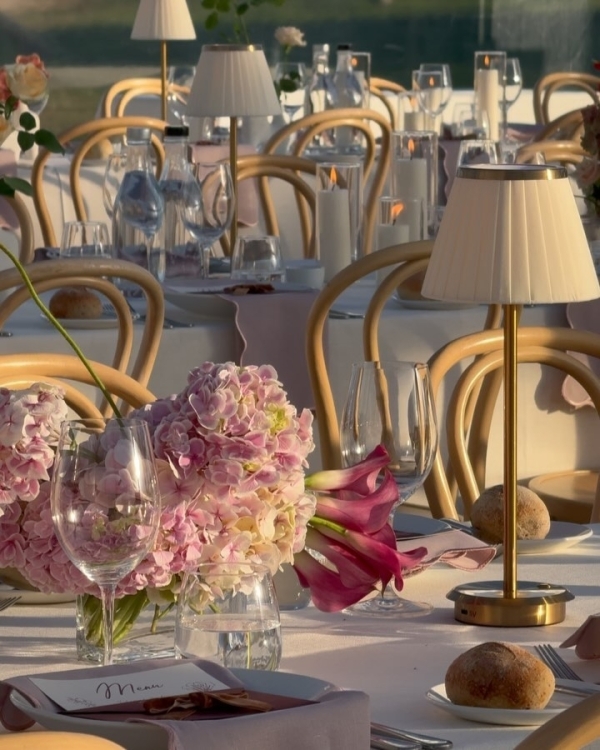 Here's Why Every Couple Needs a Wedding Content Creator