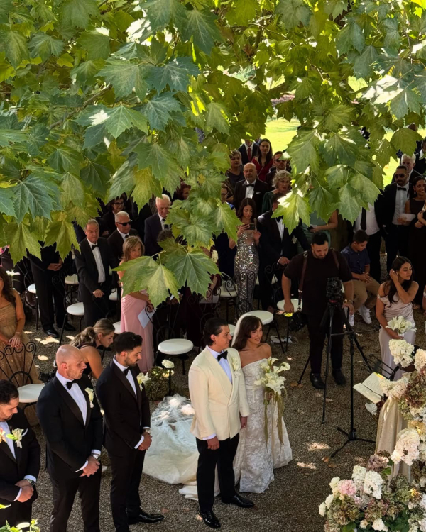 Here's Why Every Couple Needs a Wedding Content Creator