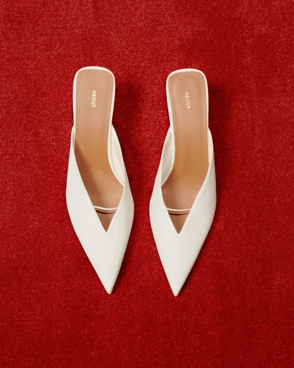 The Best Bridal Shoes for Every Wedding Dress Style & Silhouette