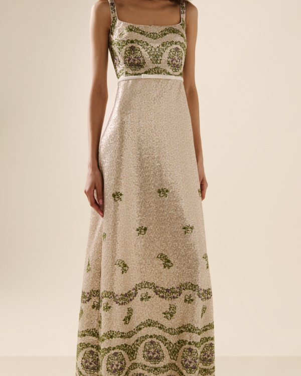 25 Stylish Dresses Perfect for a Chic Countryside Ranch Wedding