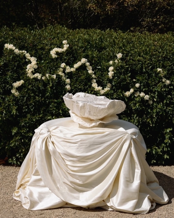 A Couple’s Guide to Wedding Photography Contracts: Image Rights, Timelines & Must-Knows